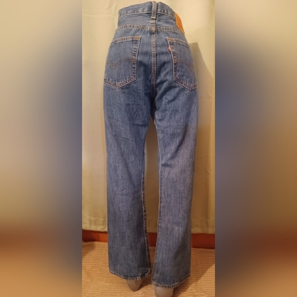 🍒 Levi's 501 Mens Button Fly Denim Jeans - Picture 2 of 5